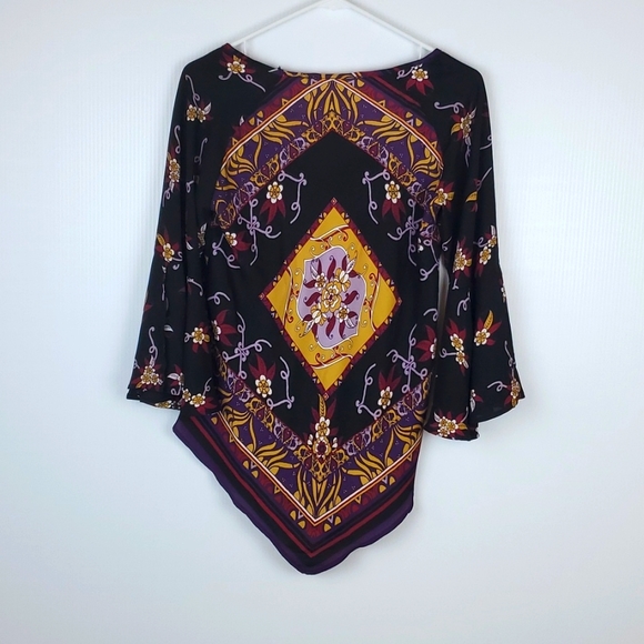 Blouse - Picture 2 of 9